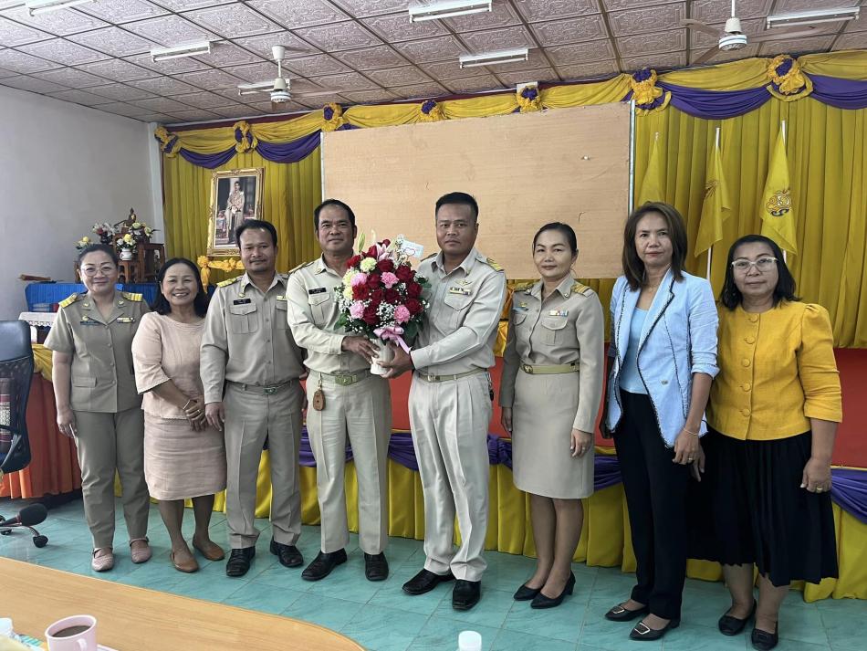 วันที่ 15 มกราคม 2567 นายจักรี ตรีเมฆ นายกองค์การบริหารส่วนตำบลวังสามัคคี มอบหมายให้นายจักรี  พฤกษชาติ นายสมพร  อ่อนสีรองนายกฯ นางรำไพ สีนวลอ้าย เลขานายกฯ และพนักงาน ต้อนรับ เจ้าพนักงานป้องกันและบรรเทาสาธารณภัย ณ ห้องประชุมองค์การบริหารส่วนตำบลวังสามัคคี คะ