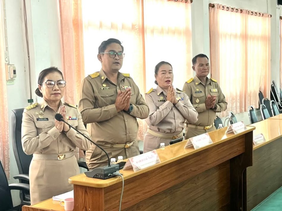 วันที่ 11 สิงหาคม 2569  ประชุมสภาองค์การบริหารส่วนตำบลวังสามัคคีสภาองค์การบริหารส่วนตำบลวังสามัคคี จัดประชุมสภา สมัยสามัญ สมัยที่ 3 ประจำปี พ.ศ. 2569 ครั้งที่ 1 โดยมี นายถนัด พวงทวี ประธานสภาองค์การบริหารส่วนตำบลวังสามัคคี เป็นประธานการประชุม  โดยมีคณะผู้บริหาร สมาชิกสภาองค์การบริหารส่วนตำบลวังสามัคคี และหัวหน้าส่วนราชการ เข้าร่วมประชุมโดยพร้อมเพรียงกัน ในการประชุมครั้งนี้ มีการพิจารณา ร่างข้อบัญญัติงบประมาณรายจ่ายประจำปีงบประมาณ พ.ศ. 2570 เพื่อให้การบริหารงบประมาณเป็นไปอย่างเหมาะสม โปร่งใส และเกิดประโยชน์สูงสุดต่อพี่น้องประชาชนในพื้นที่  ร่วมกันขับเคลื่อนการพัฒนาตำบลวังสามัคคีให้ก้าวหน้าอย่างต่อเนื่อง #อบตวังสามัคคี #ประชุมสภา #ข้อบัญญัติงบประมาณ2570#งบประมาณ2570 #พลังวังสามัคคี